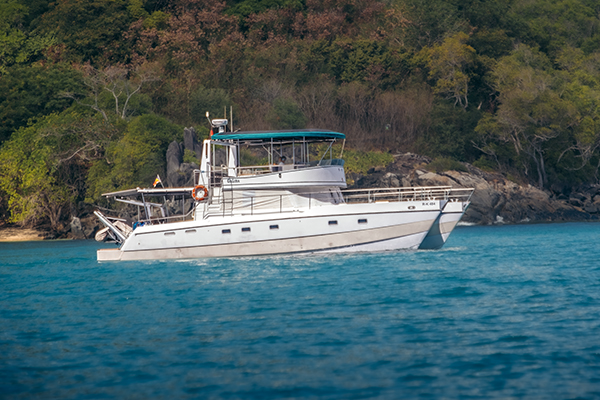 Yacht Charter in Seychelles - Galiba