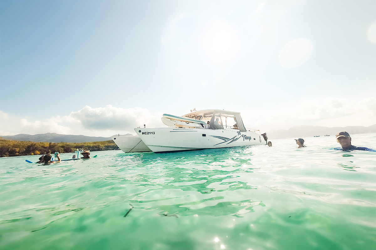 Hire a boat in Seychelles with SezMarine Hire a boat in Seychelles with SezMarine